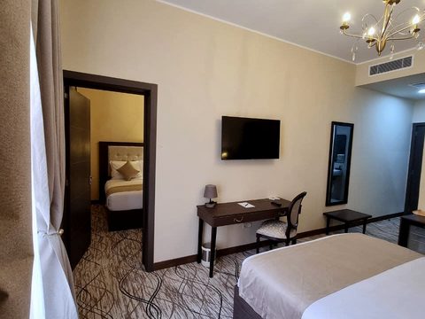 الغرفة المتّصلة — Grand Hôtel Oran
